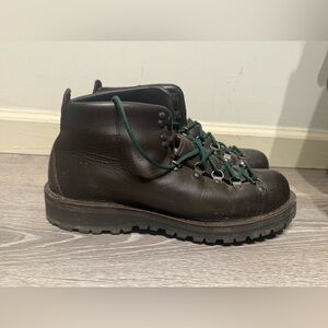 Danner Mountain Light, Men's Dark Brown Leather Boots with Green Laces